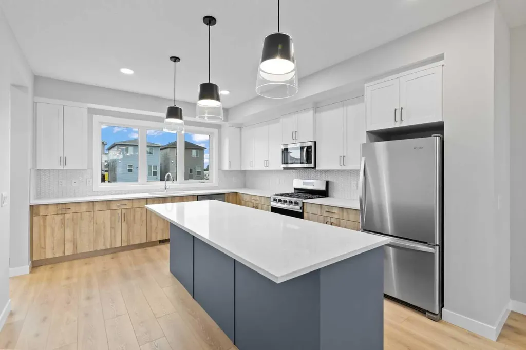 343 Belvedere Drive SE Calgary AB T2A 7Y2