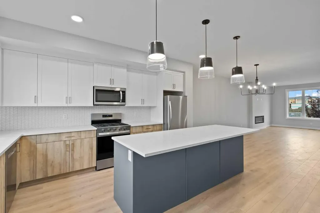 343 Belvedere Drive SE Calgary AB T2A 7Y2