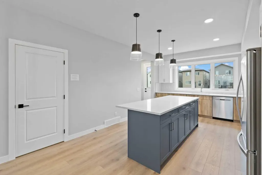 343 Belvedere Drive SE Calgary AB T2A 7Y2
