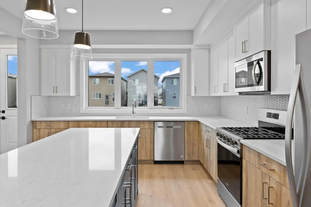343 Belvedere Drive SE Calgary AB T2A 7Y2