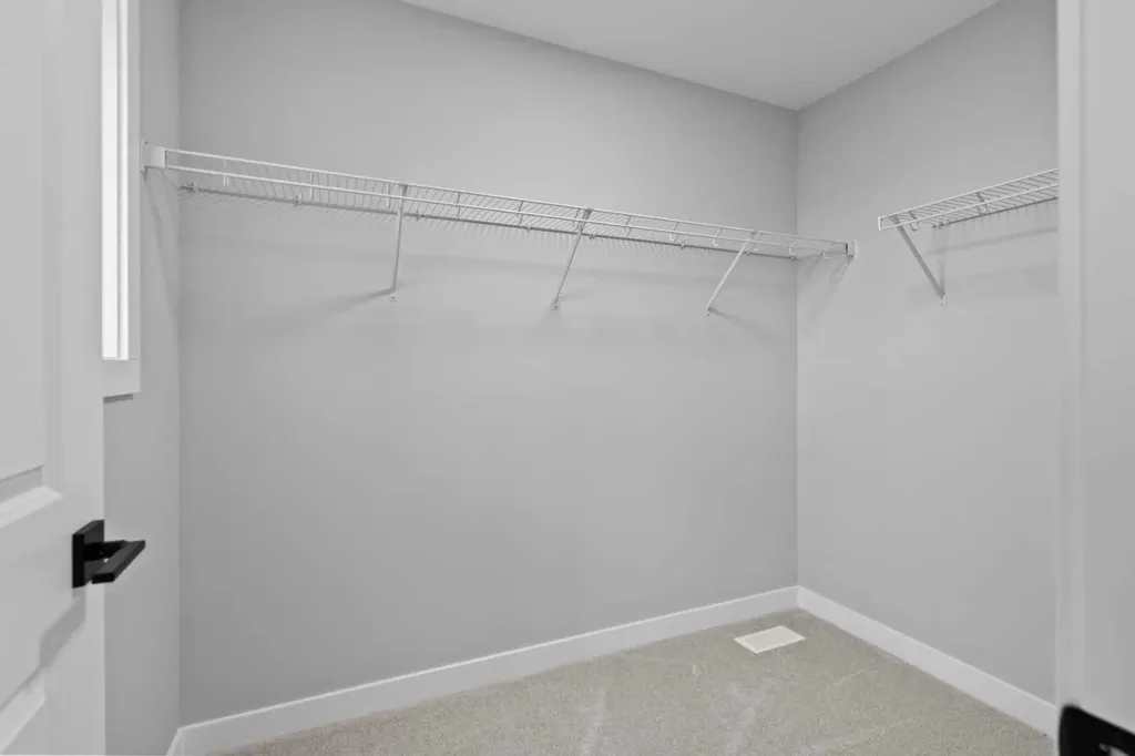 343 Belvedere Drive SE Calgary AB T2A 7Y2
