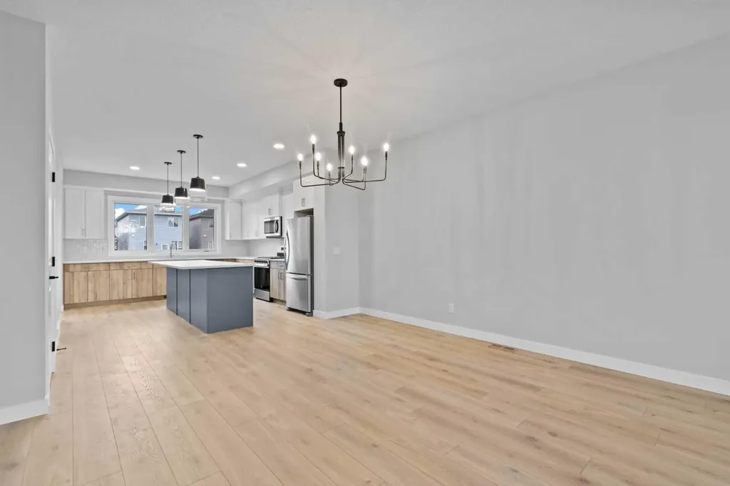 343 Belvedere Drive SE Calgary AB T2A 7Y2