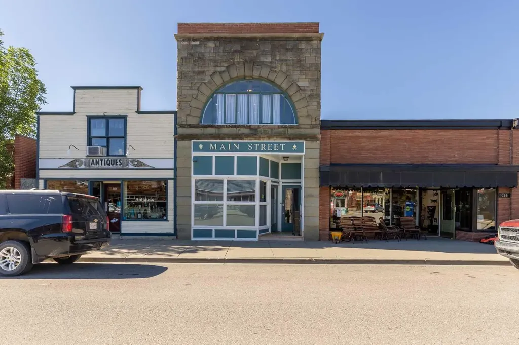 258 24 Street Fort Macleod AB T0L0Z0