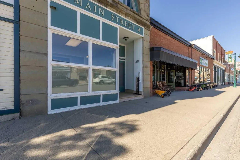 258 24 Street Fort Macleod AB T0L0Z0