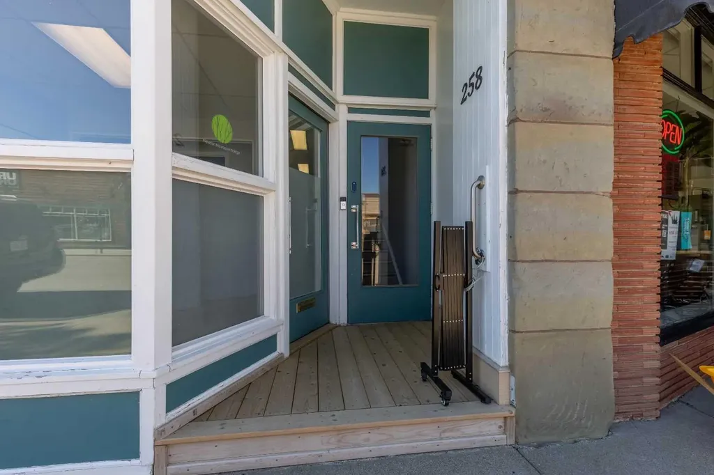 258 24 Street Fort Macleod AB T0L0Z0