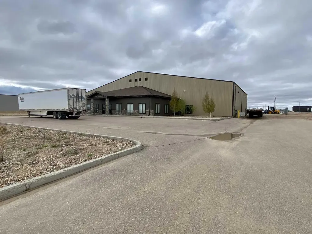 6847 66 Street Lloydminster AB T9V 3R7