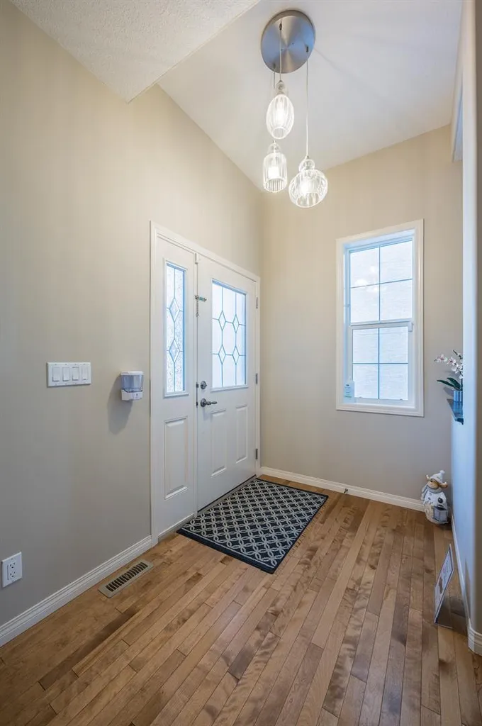 7 Aspen Stone Grove SW Calgary AB T3H 0H3