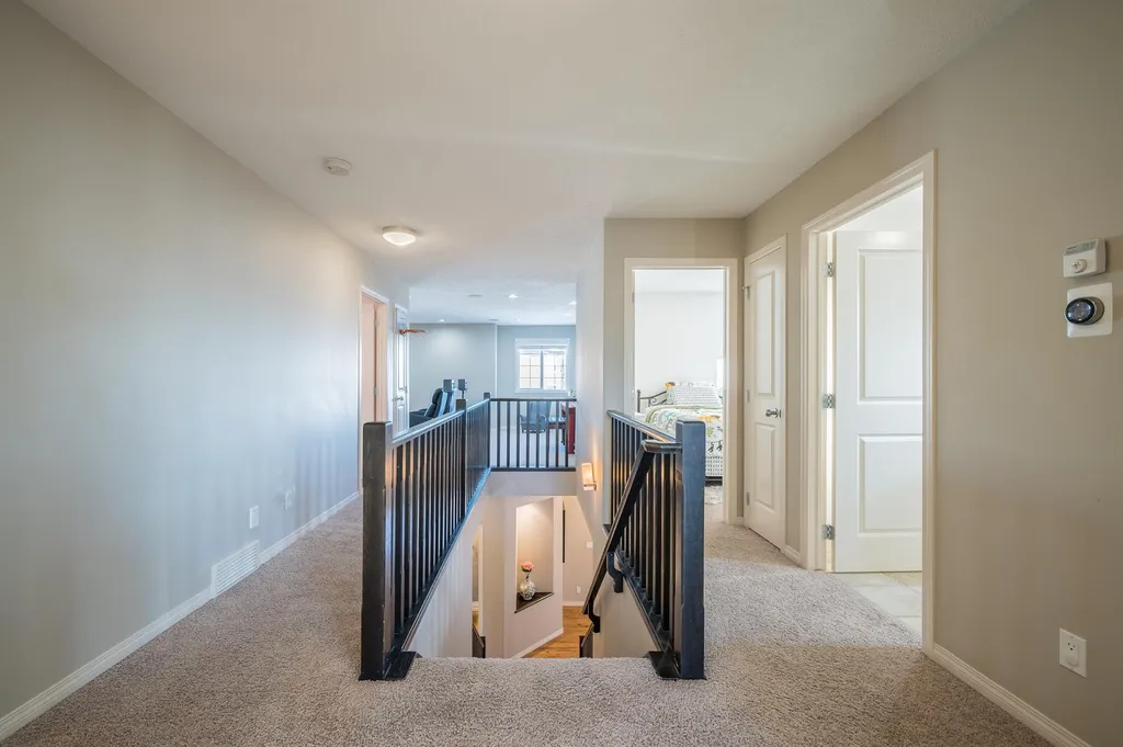 7 Aspen Stone Grove SW Calgary AB T3H 0H3