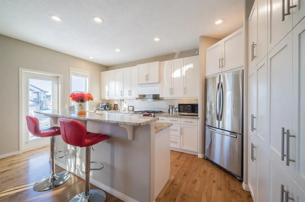 7 Aspen Stone Grove SW Calgary AB T3H 0H3