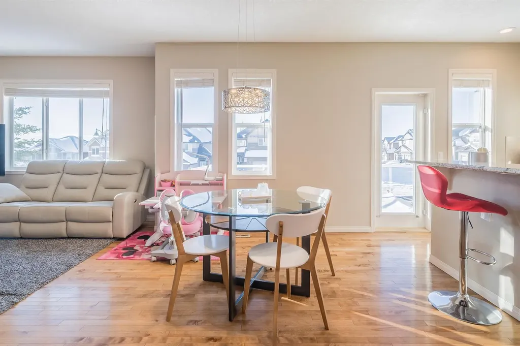 7 Aspen Stone Grove SW Calgary AB T3H 0H3