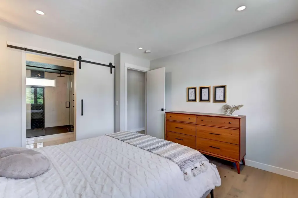 12055 Canaveral Road SW Calgary AB T2W 1N7