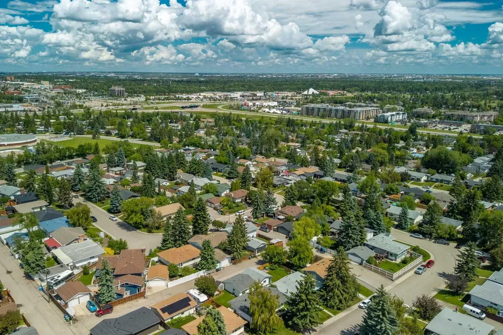 12055 Canaveral Road SW Calgary AB T2W 1N7