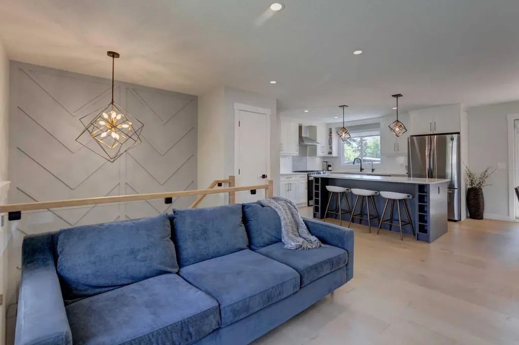 12055 Canaveral Road SW Calgary AB T2W 1N7