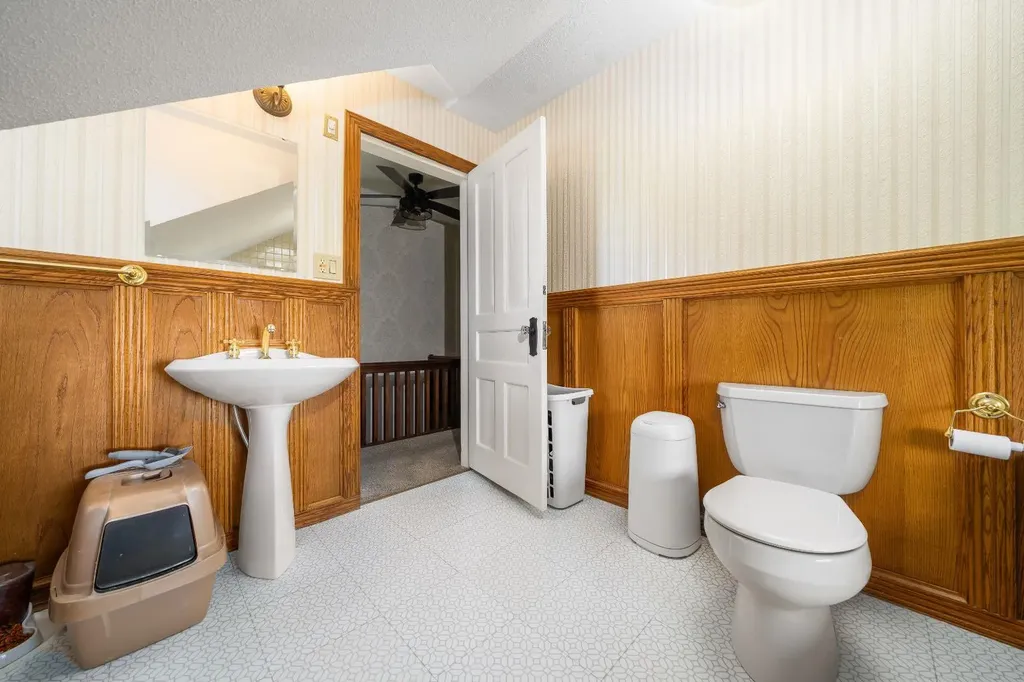 340 5 Street SE Medicine Hat AB T1A 0M8