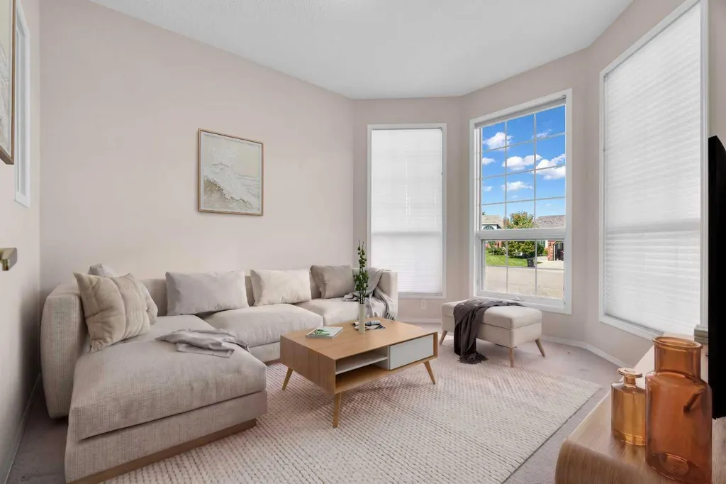 58 Evergreen Bay SW Calgary AB T2Y 3E9