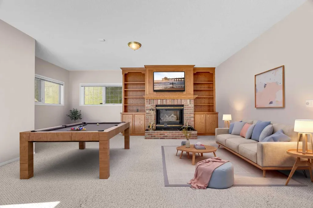58 Evergreen Bay SW Calgary AB T2Y 3E9