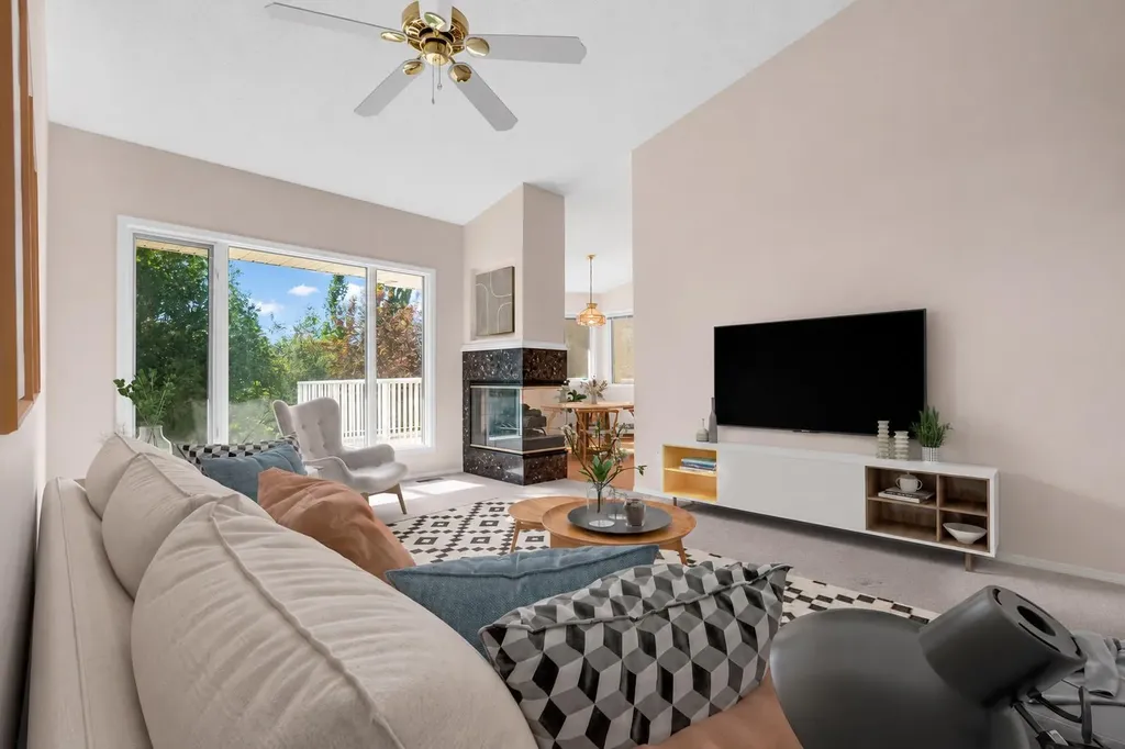 58 Evergreen Bay SW Calgary AB T2Y 3E9