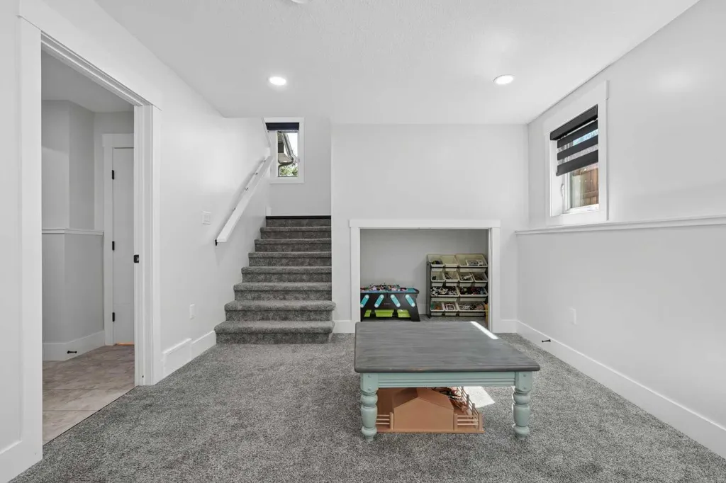 552 Rogers Avenue Picture Butte AB T0K 1V0