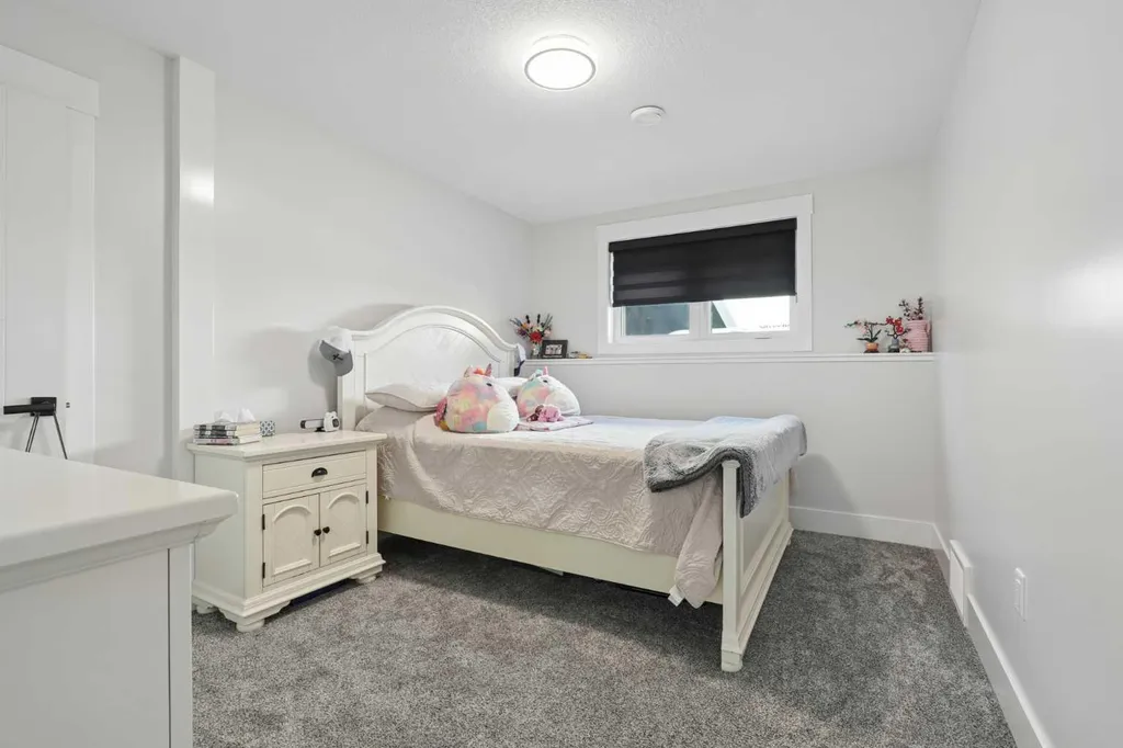 552 Rogers Avenue Picture Butte AB T0K 1V0