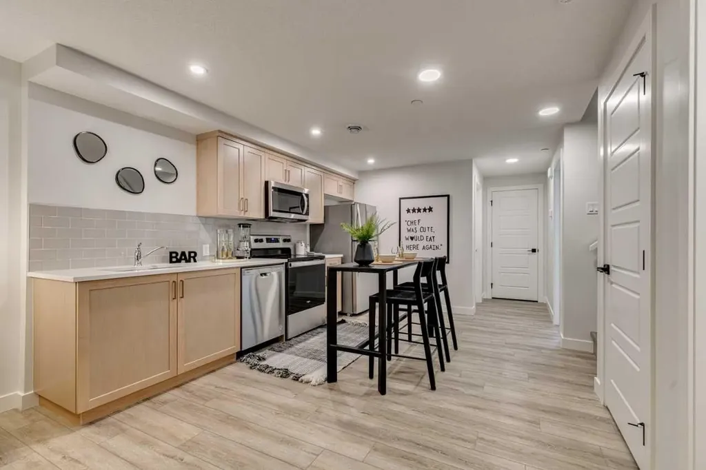 425 Lewiston Landing NE Calgary AB T3P2P3