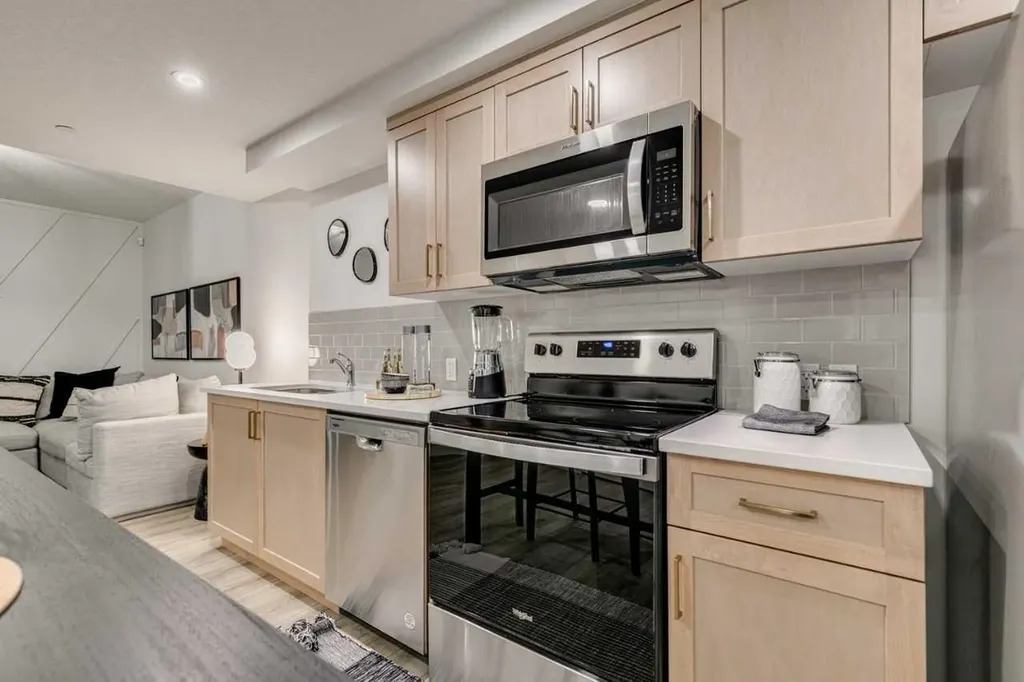 425 Lewiston Landing NE Calgary AB T3P2P3