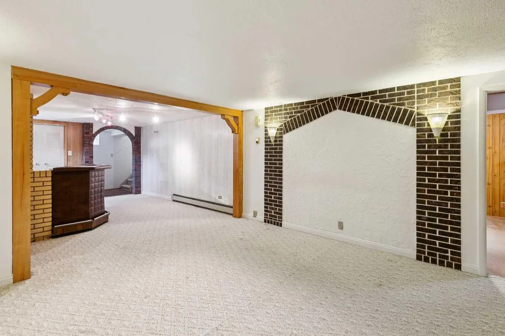 47 Montrose Crescent NE Calgary AB T3E5P3