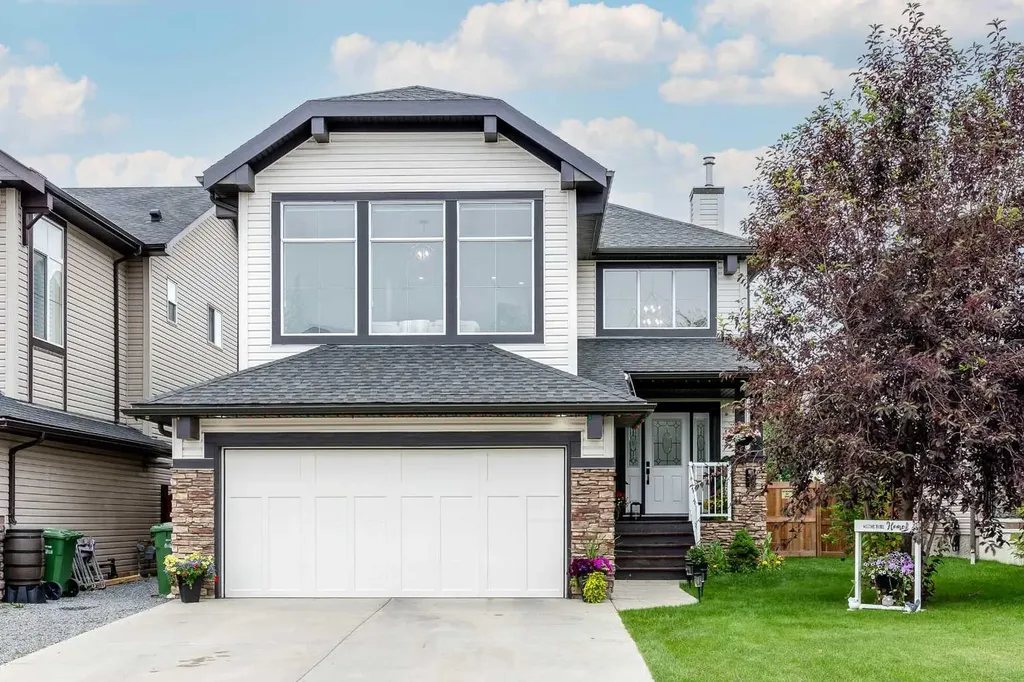 42 Kingsland Place SE Airdrie AB T4A 0C7