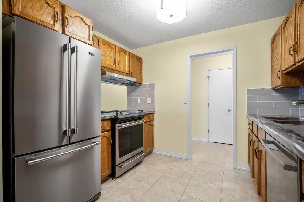 410 7 Street SW High River AB T1V 1B7