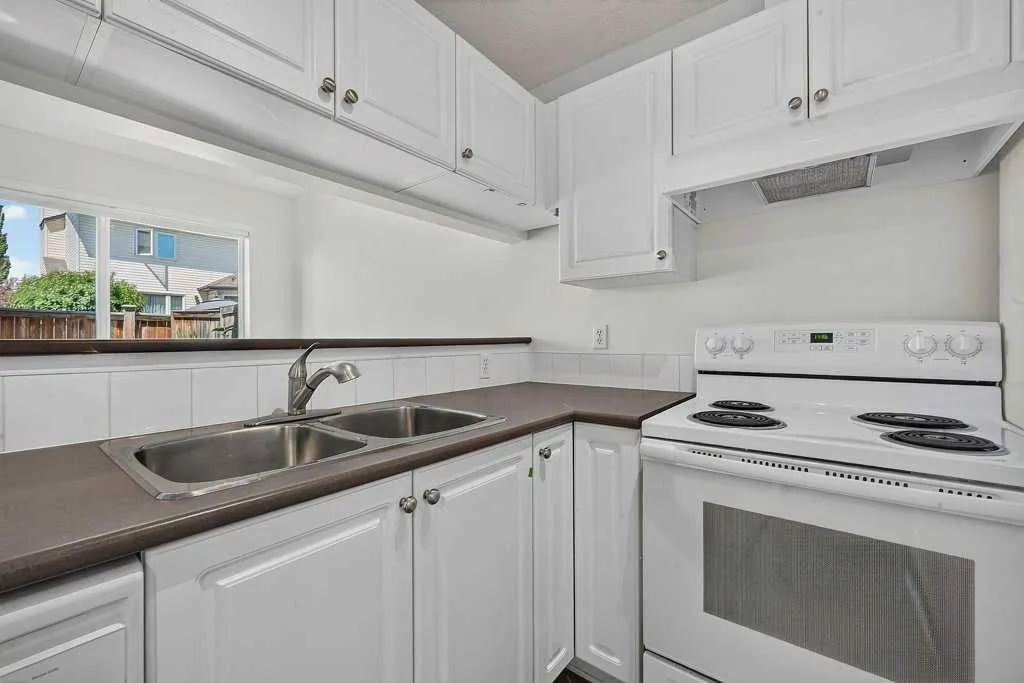 39 Citadel Point NW Calgary AB T3G 5L2