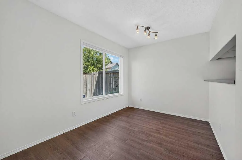 39 Citadel Point NW Calgary AB T3G 5L2