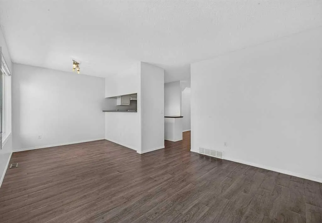 39 Citadel Point NW Calgary AB T3G 5L2