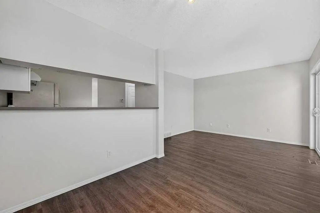 39 Citadel Point NW Calgary AB T3G 5L2