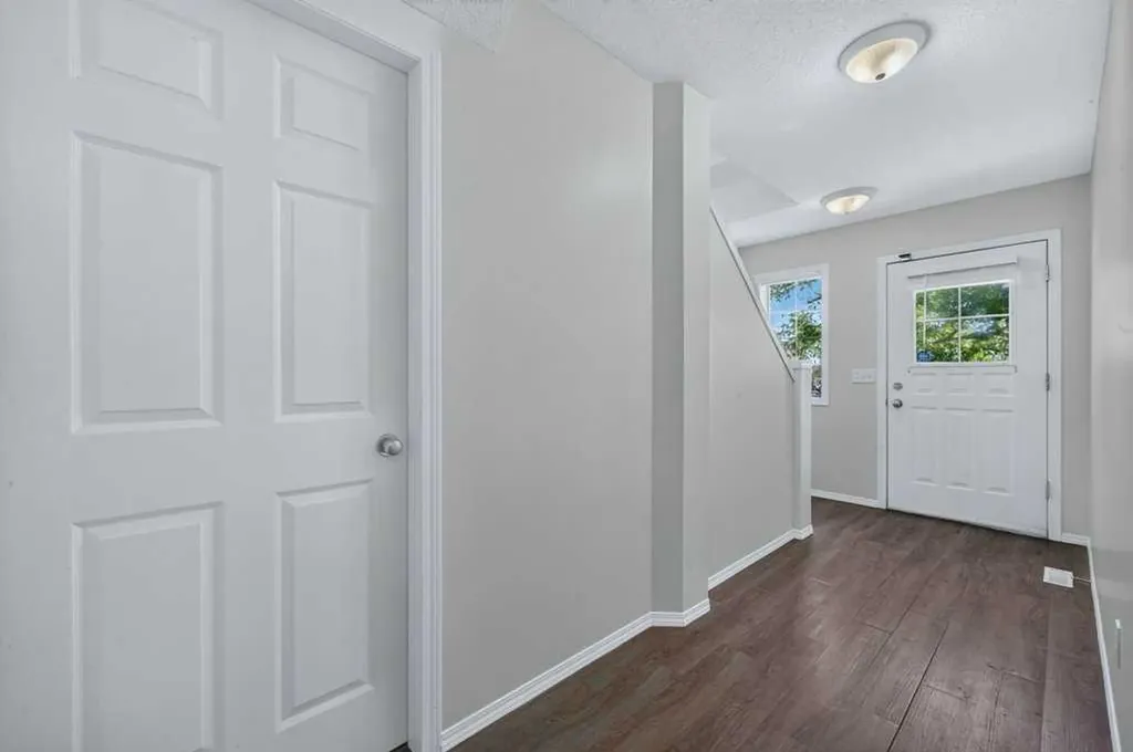 39 Citadel Point NW Calgary AB T3G 5L2