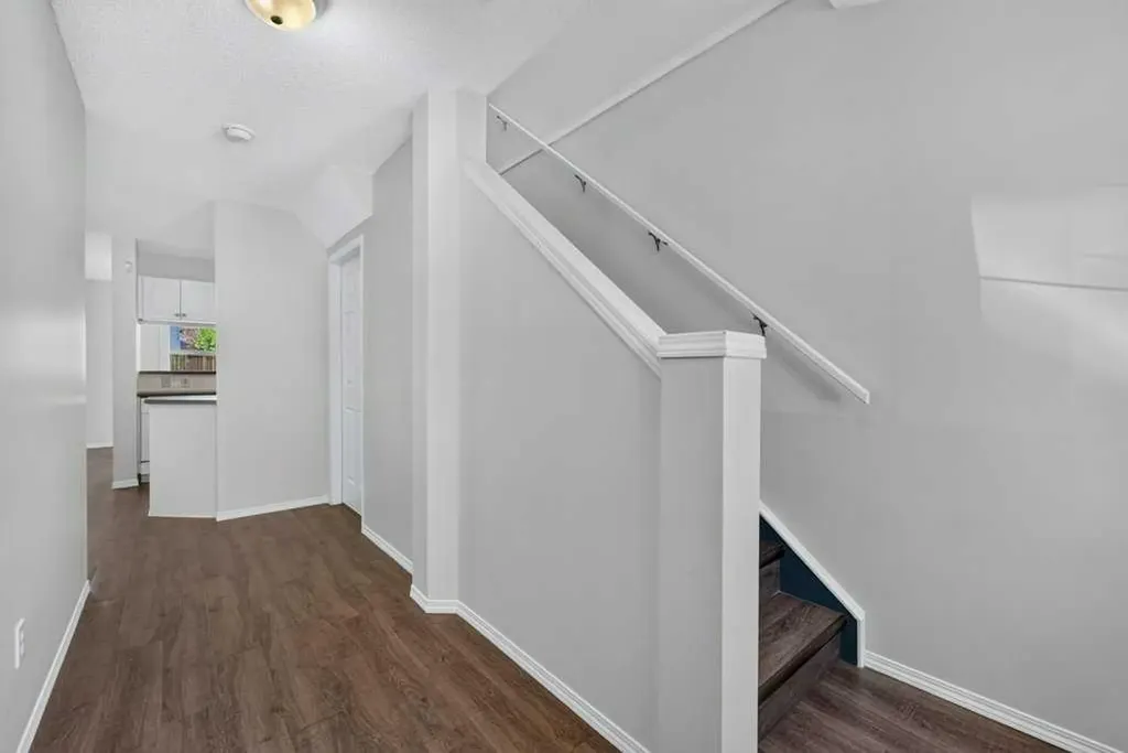 39 Citadel Point NW Calgary AB T3G 5L2