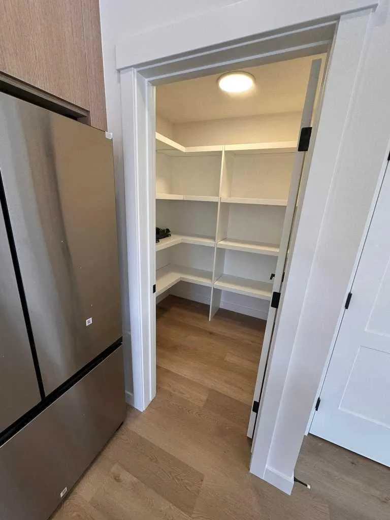 4744 Bowness Road Calgary AB T3B 0B4