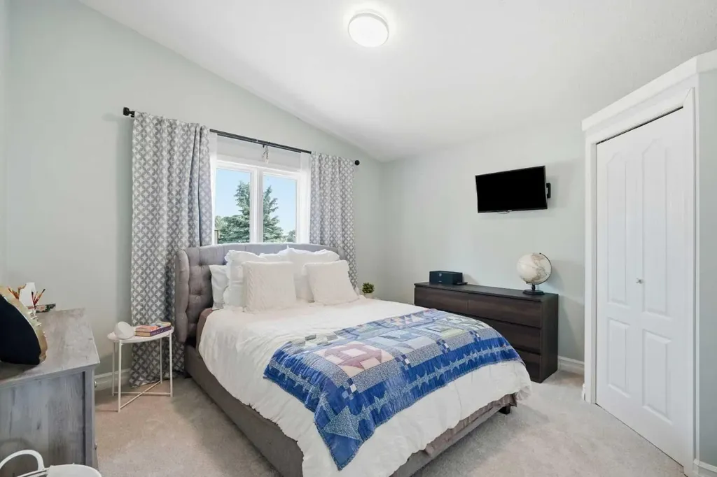 535 Pioneer Drive Irricana AB T0M 1B0