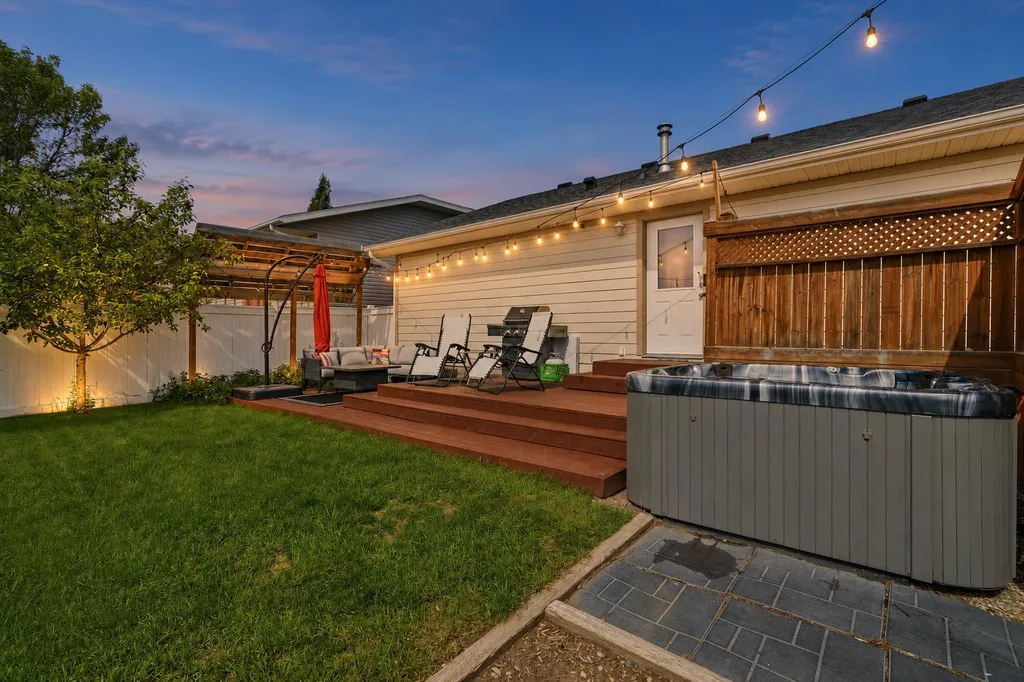 535 Pioneer Drive Irricana AB T0M 1B0