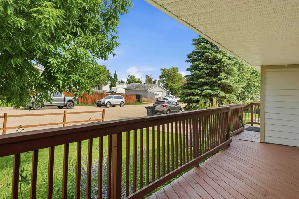 535 Pioneer Drive Irricana AB T0M 1B0