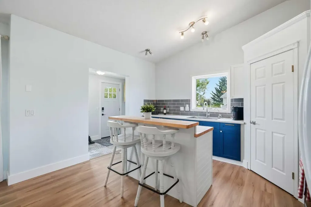 535 Pioneer Drive Irricana AB T0M 1B0