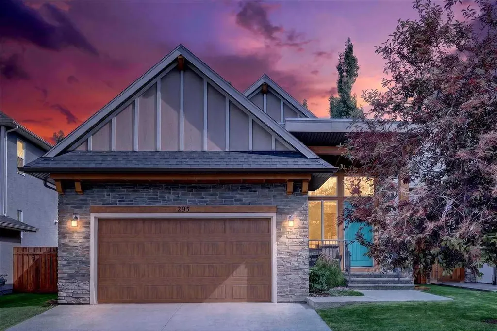 295 Tremblant Way SW Calgary AB T3H 0S8