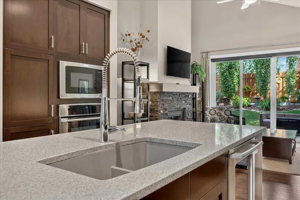 295 Tremblant Way SW Calgary AB T3H 0S8