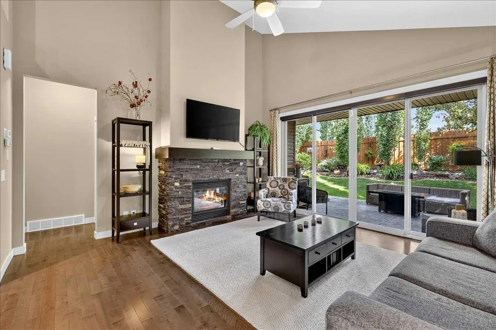 295 Tremblant Way SW Calgary AB T3H 0S8