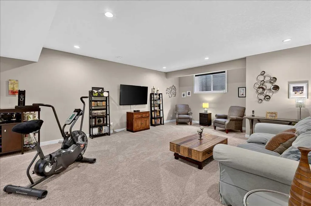 295 Tremblant Way SW Calgary AB T3H 0S8