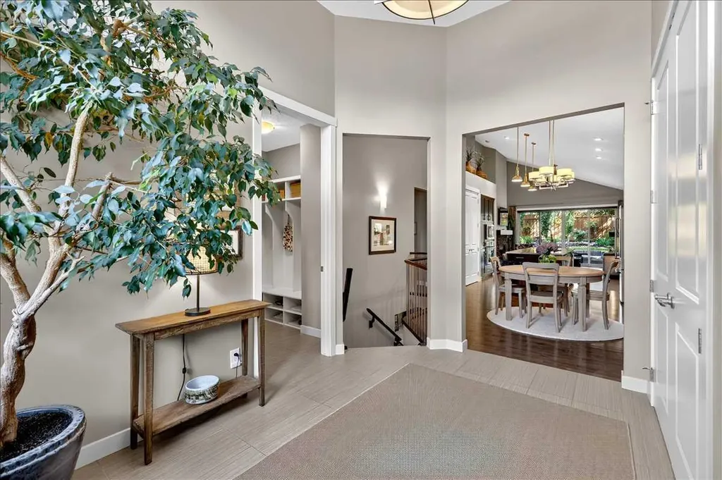 295 Tremblant Way SW Calgary AB T3H 0S8