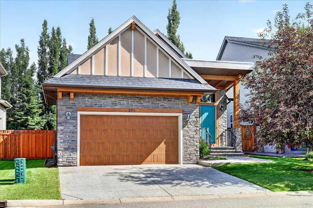 295 Tremblant Way SW Calgary AB T3H 0S8