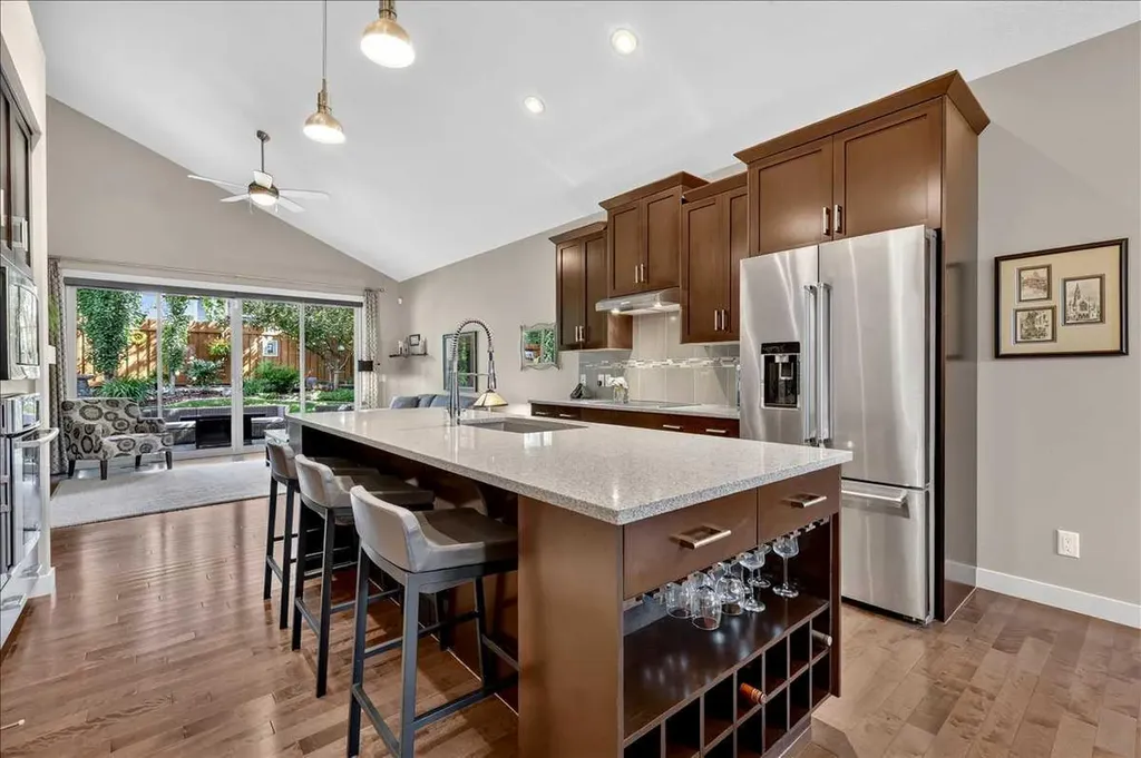 295 Tremblant Way SW Calgary AB T3H 0S8