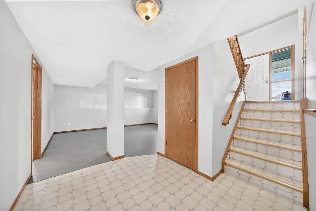 417 9 Street Beiseker AB T0M 0G0