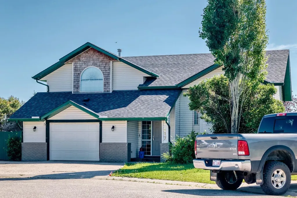 417 9 Street Beiseker AB T0M 0G0