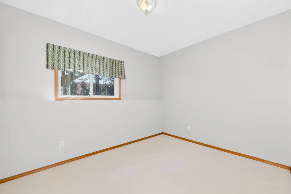 417 9 Street Beiseker AB T0M 0G0