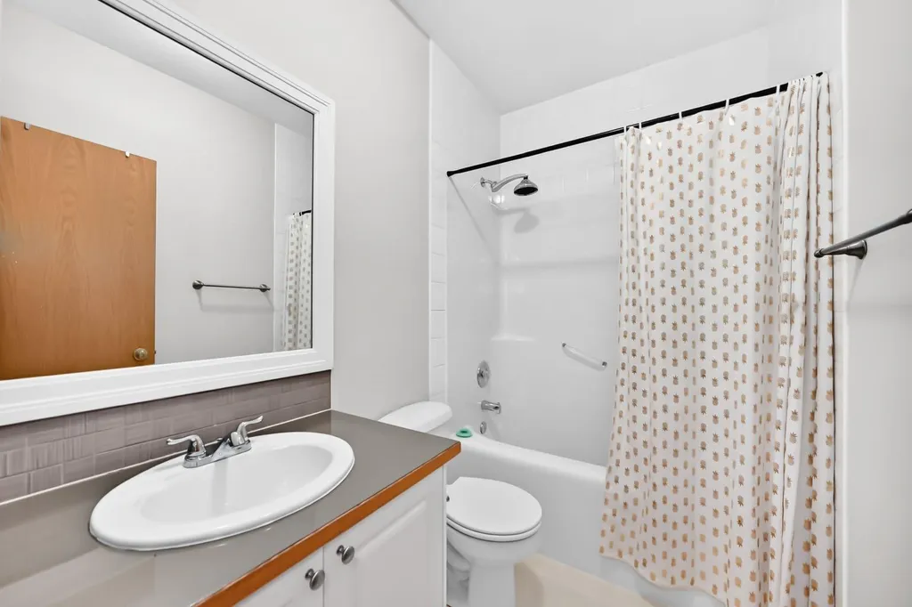 417 9 Street Beiseker AB T0M 0G0